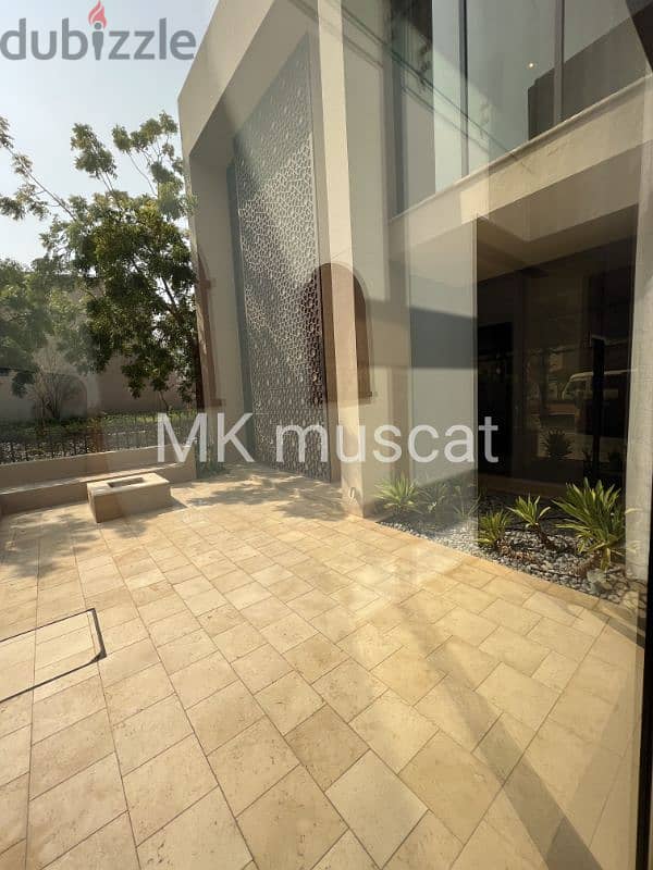 فيلاللبيع في نمیر وإطلالة البحيرة/ villa for sale/nameer lagoon view 2