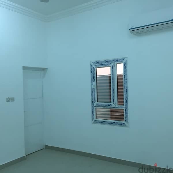 شقة للإيجار في صور طابق ارضي إنترنت مجاني Apartment in Sur Free WiFi 4