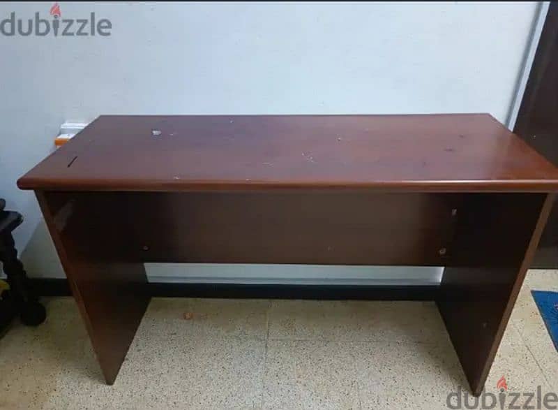 Study table & Side cabinet /drawer. Darsait 3