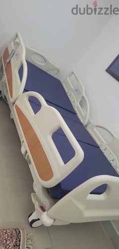 Medical bed for sale 0