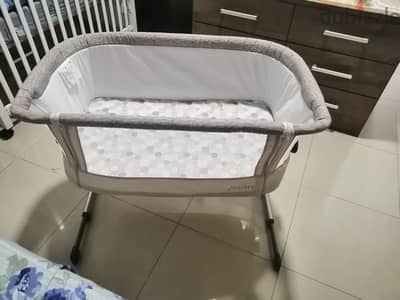 Junior Bassinet (almost new condition)