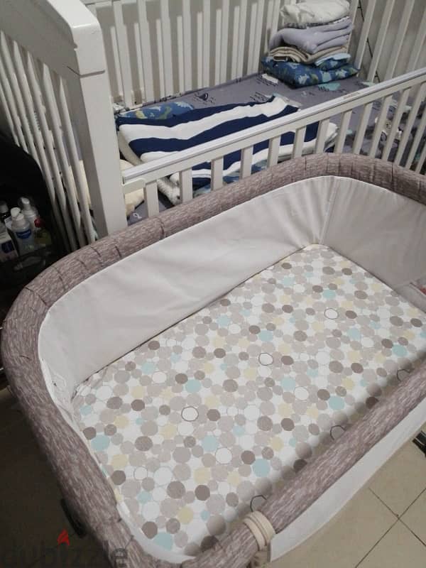 Junior Bassinet (almost new condition) 4