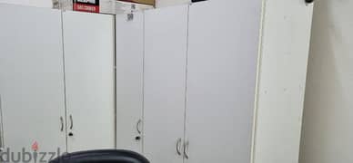 3 door cupboard 0