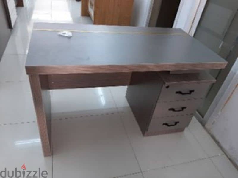 new office Table available 6