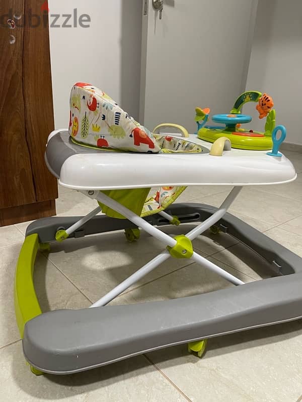 baby walker in a very good condition 1