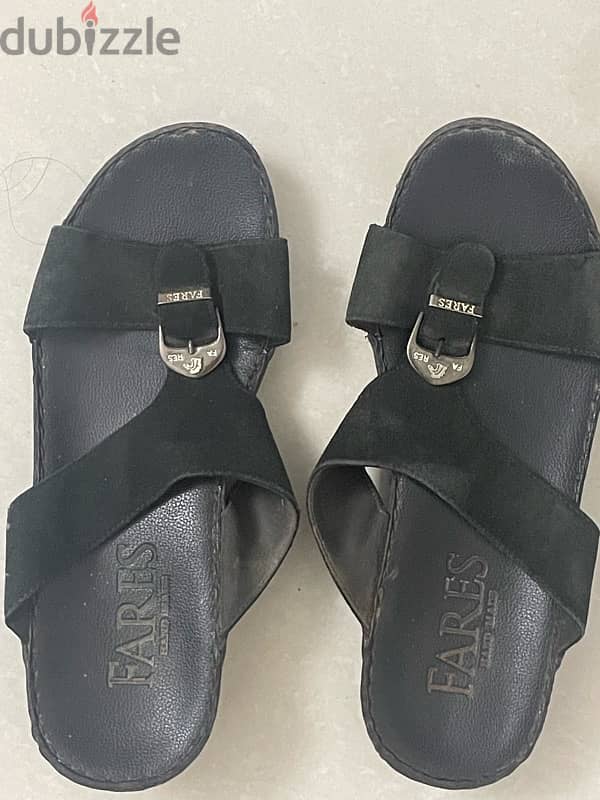 Used men’s sandal branded 0