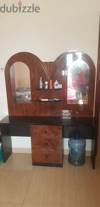 Good condition House Furniture for sale 0