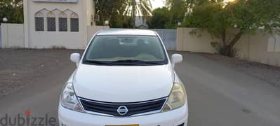 Nissan Tiida 2011 0