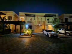 2 BR Stunning Townhouse at Dolphin Village - Bausher 0