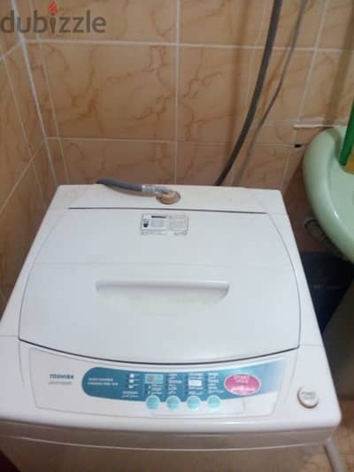 THOSHIBA FULLY AUTOMATIC WASHING MACHINE