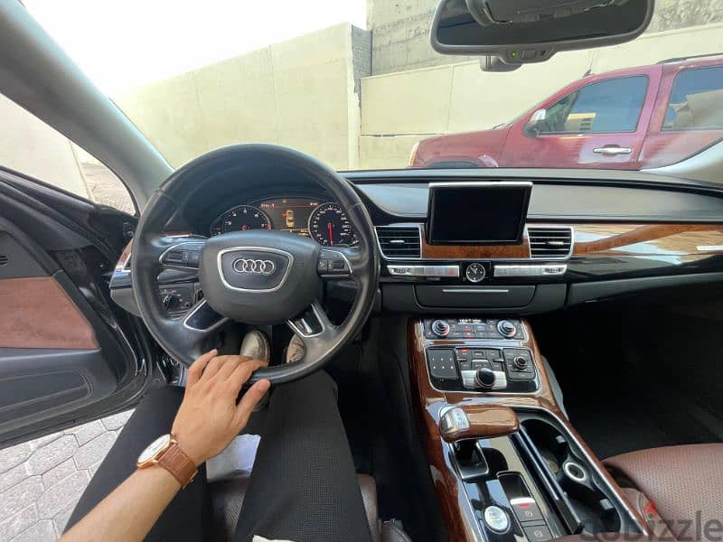 Audi A8 2012 5