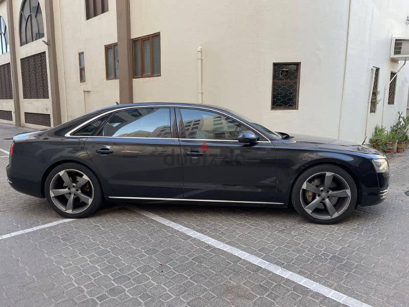 Audi A8 2012 6