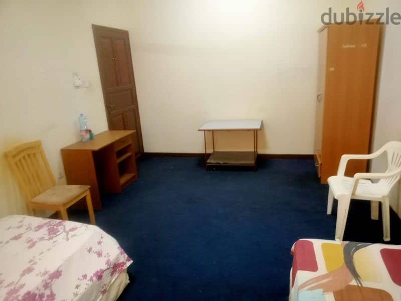 furnished rooms near sewdish center al khuwair 1