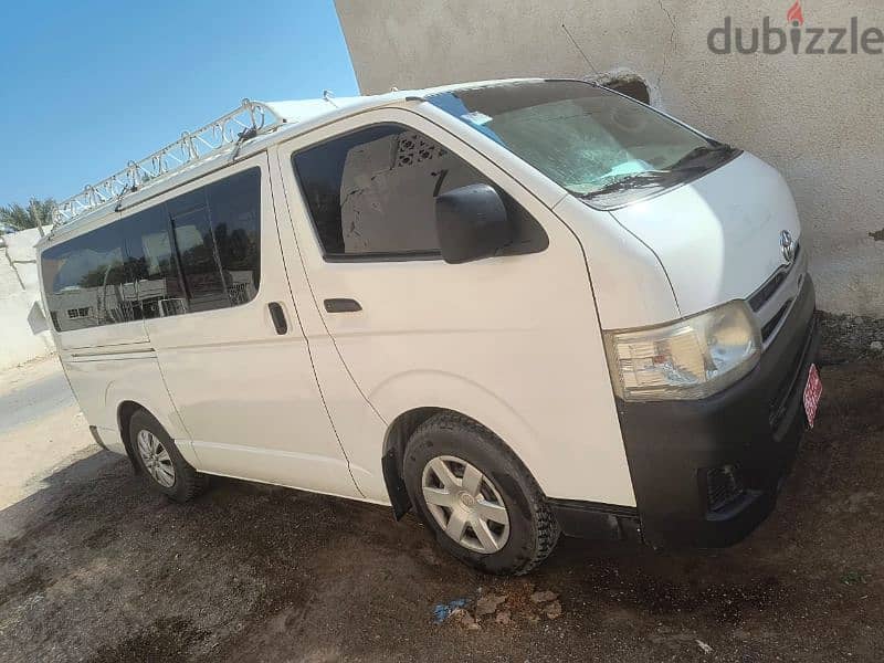 Toyota Hiace 2013 2