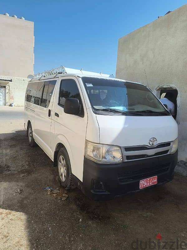 Toyota Hiace 2013 3