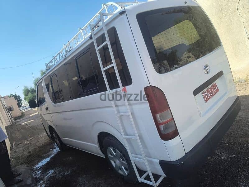 Toyota Hiace 2013 11