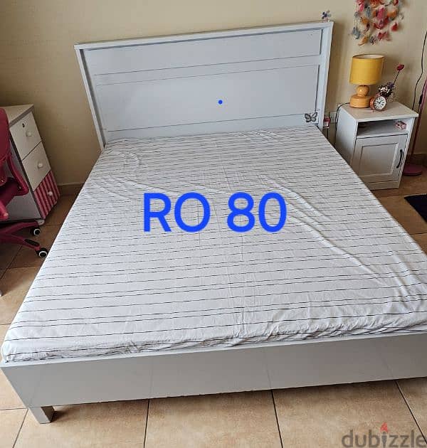 160x200 Queen Siza Bed with Materess 2