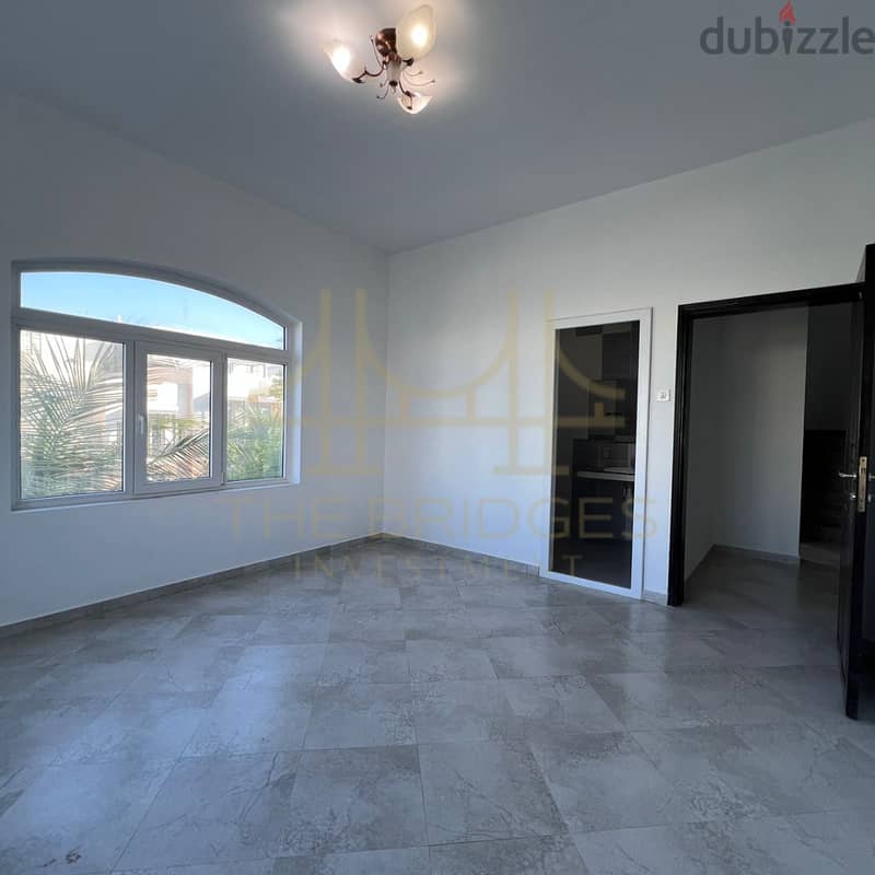 AL HAIL | WELL MAINTAINED 4 BR VILLA 5