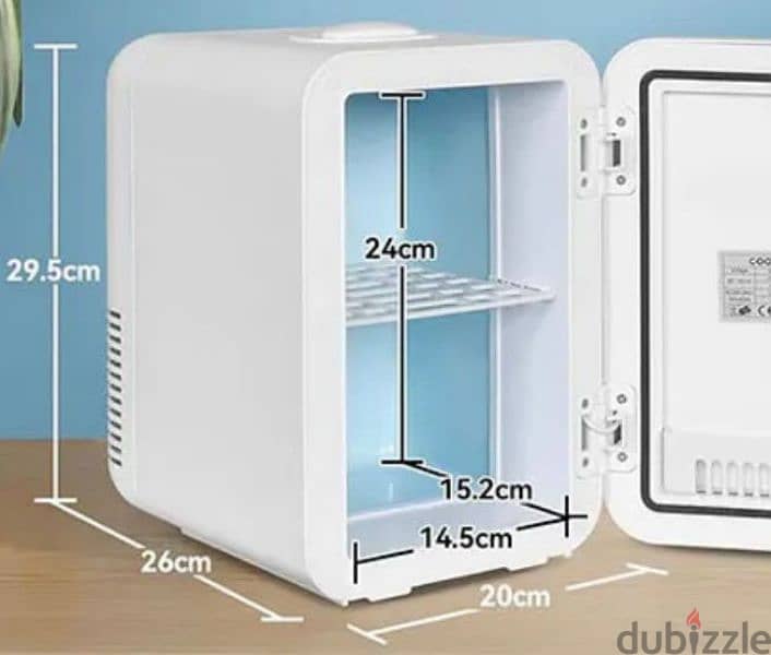 الثلاجة الصغيرة Mini Skincare Fridge 1