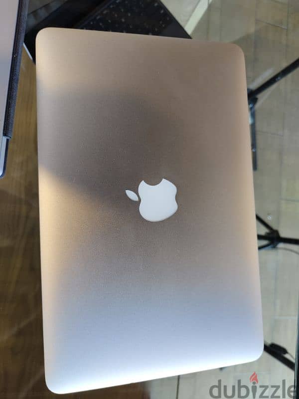 MacBook air 2012 , i5, 4/128 0