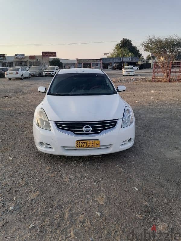 Nissan Altima 2012 4