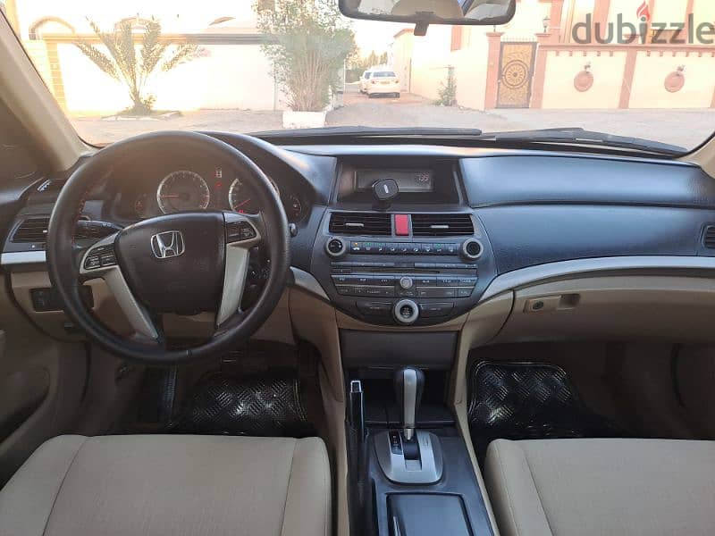 Honda Accord 2012 full option no accident 10