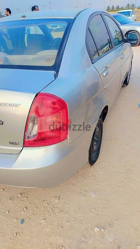 Hyundai Accent 2010 4