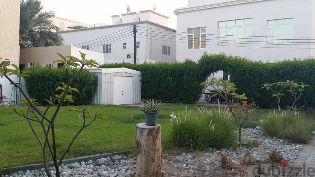 "SR-JM-664  Premium Quiet Villa for Rent in Al Hail North 5