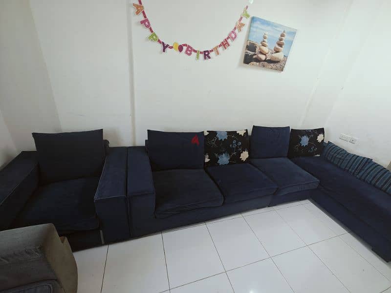 7 seater sofa 65 Omr 2