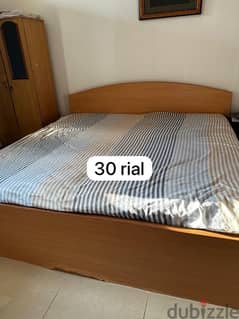 king size bed with twin mattress 0