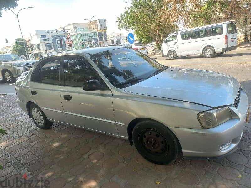 Hyundai Accent 2002 4