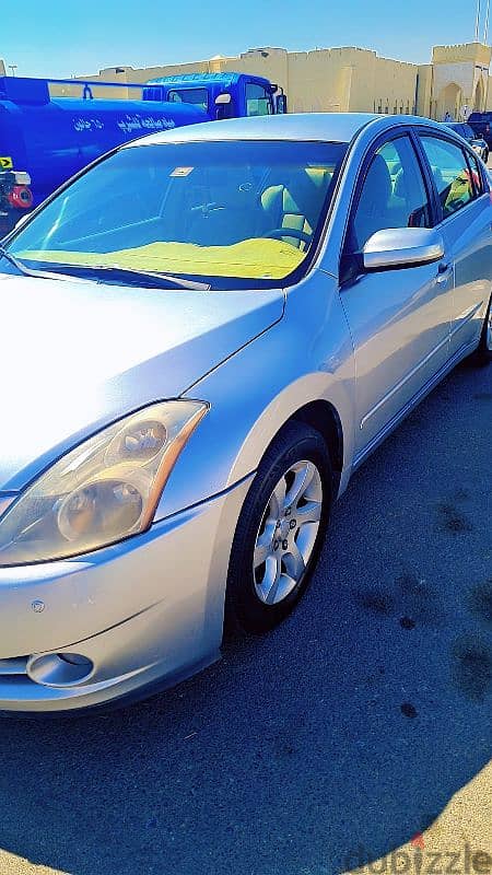 Nissan Altima 2010 for sale perfect Condition 1 year Mulkia 7