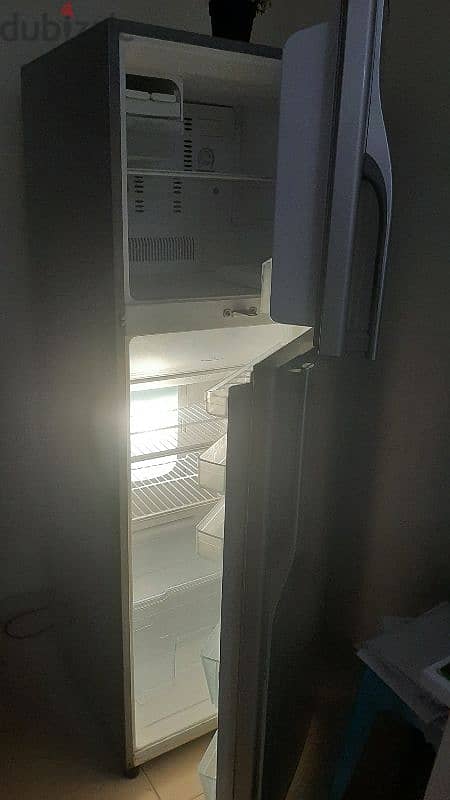 Toshiba Refrigerator good condition 4