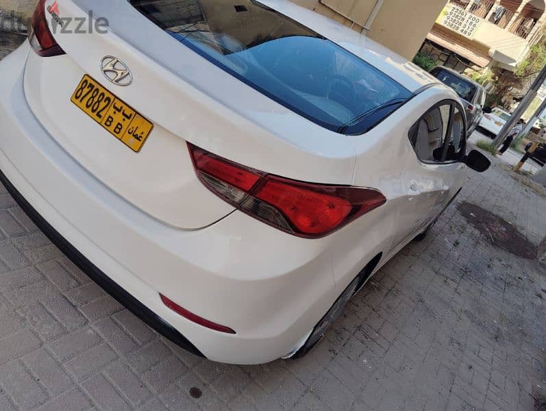 Hyundai Elantra 2016 good number, engine 1.6 malkia full, good con. . 7