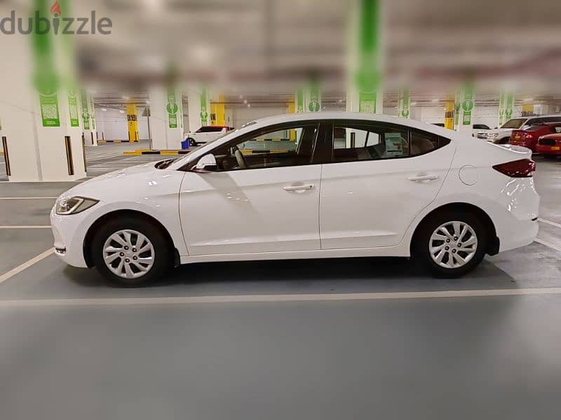 Hyundai Elantra 2017 10