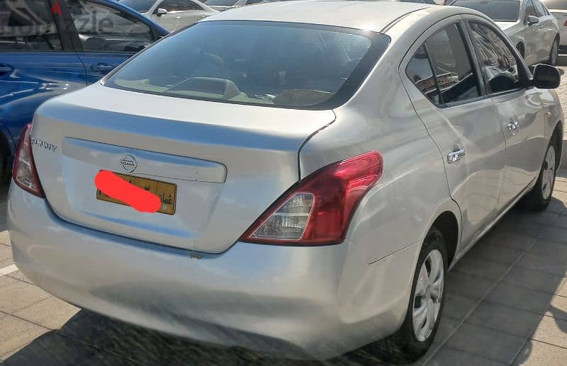 Nissan Sunny 2012 0