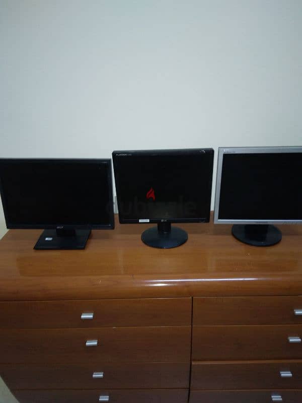 شاشات كمبيوتر للبيع Computer screens for sale 1