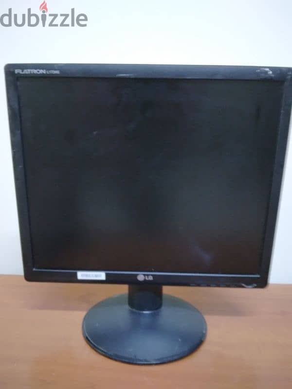 شاشات كمبيوتر للبيع Computer screens for sale 2