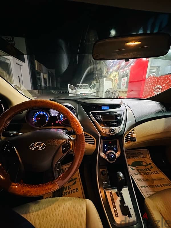 Hyundai Elantra 2013 1.6CC 10