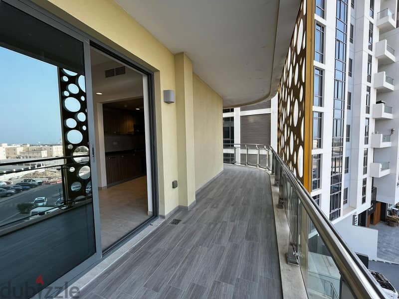 2 BR Amazing Apartment in BLV Tower, Muscat Hills 5