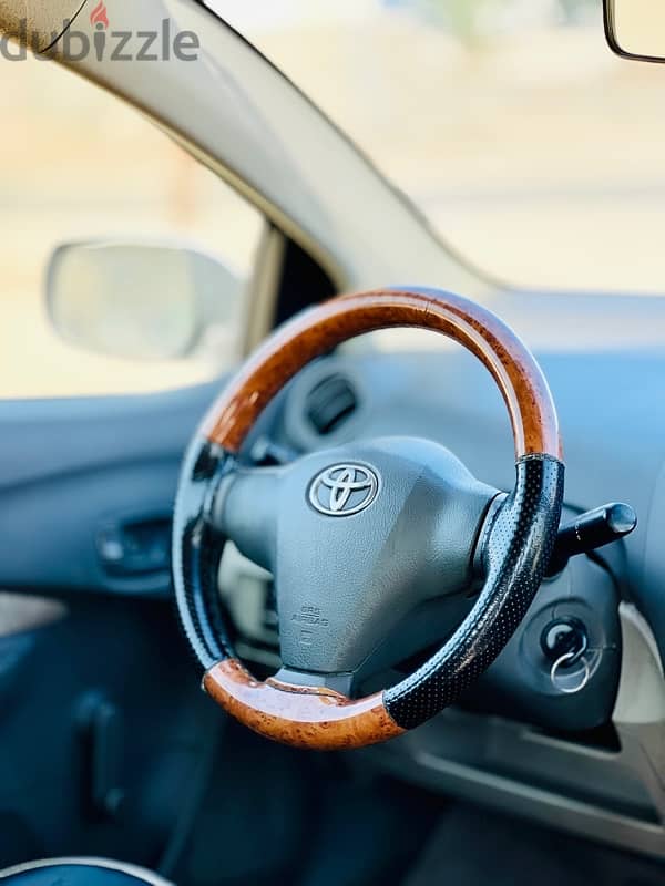 Toyota Yaris 2013 6