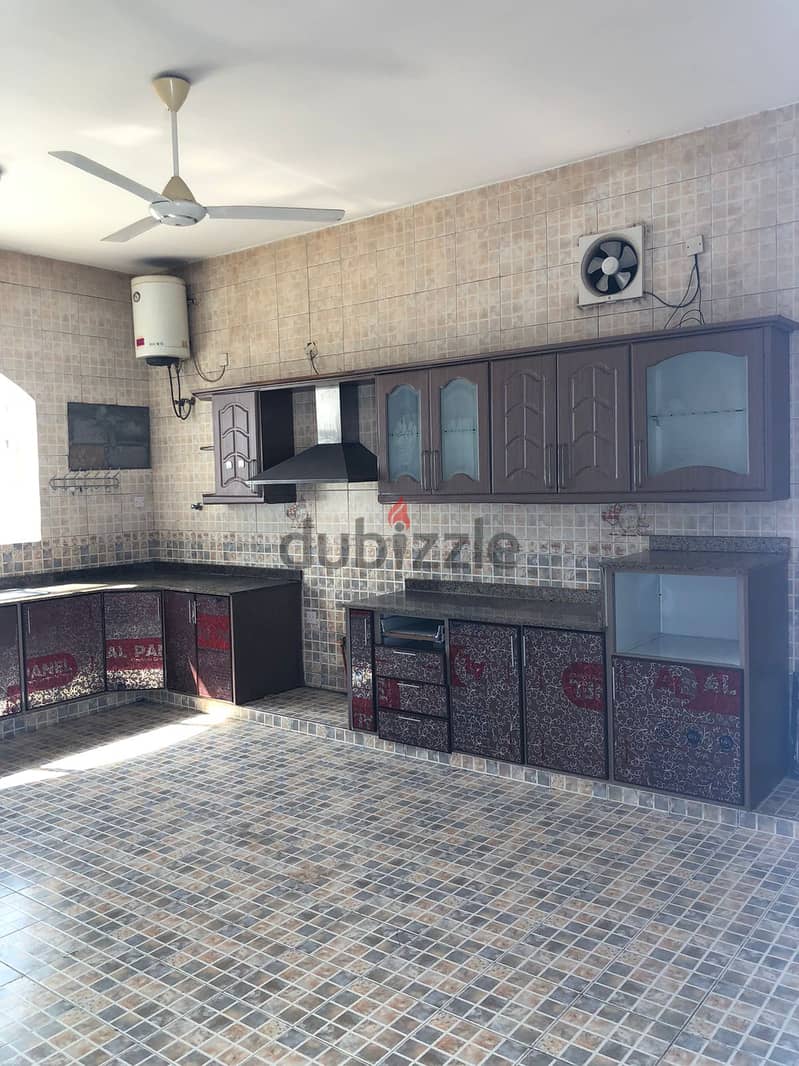 فيلا راقية في المعبيلة الجنوبية قريبة من شارع الخير villa in Maabela 7