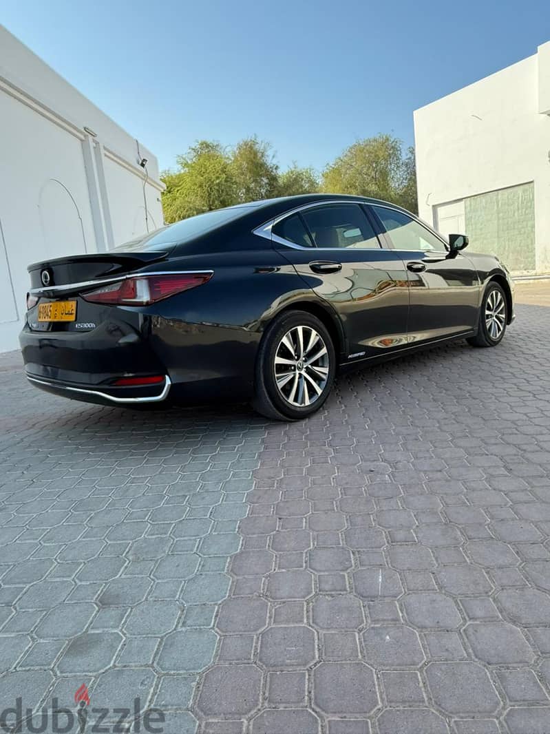 Lexus ES-Series 300 H 2021 3