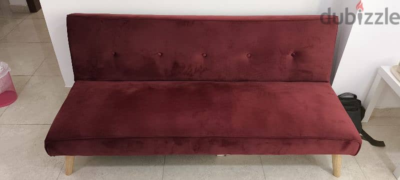 sofa new condition كنبة لشخصين بحالة شبه جديدة 0