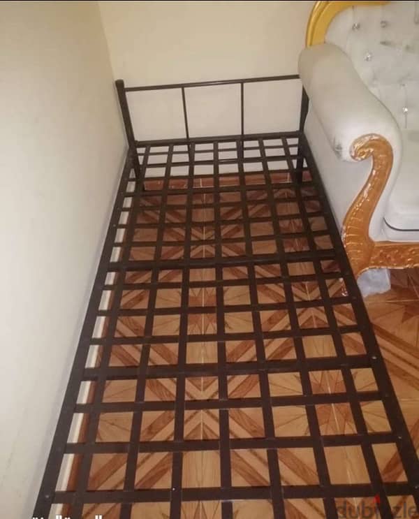 اطار سرير معدني قطعتين Tow-piece metal bed frame 0