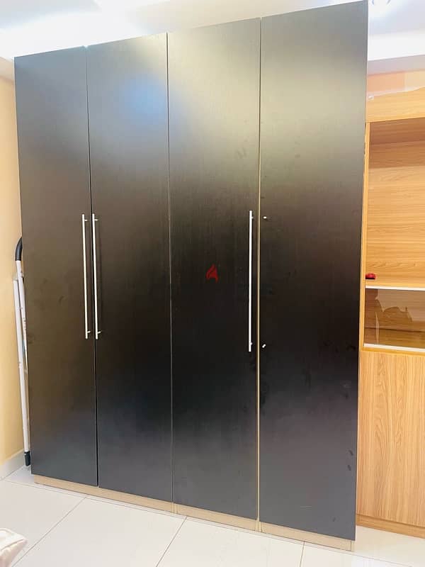 Luxury wardrobe for Sale 1