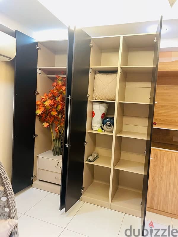 Luxury wardrobe for Sale 3