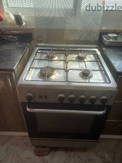 4 burner with oven&grill