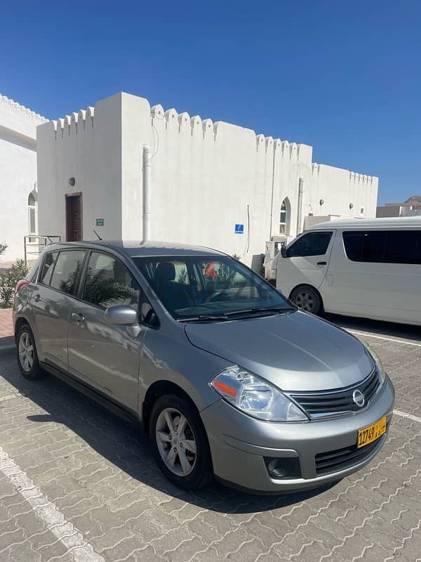 Nissan Versa 2011 5