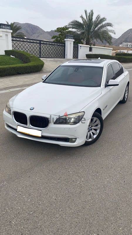 بي ام دبليو 730i 2011 8